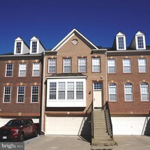 Building Photo - 5635 Sheals Ln