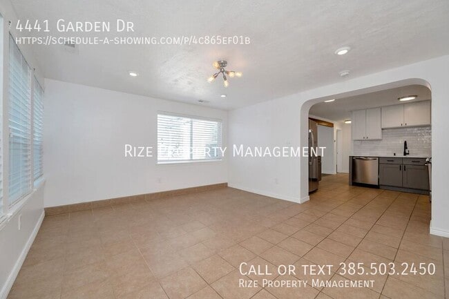 Building Photo - 4441 Garden Dr