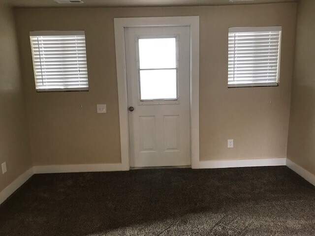 Building Photo - 195 W 400 S