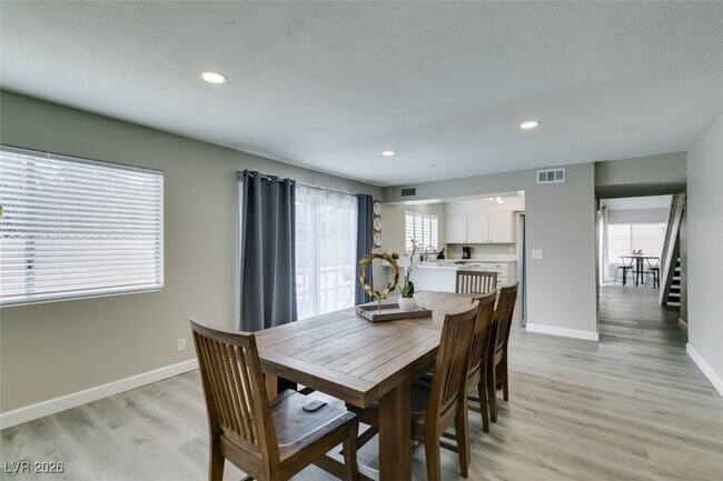 Building Photo - 6585 Minton Ct