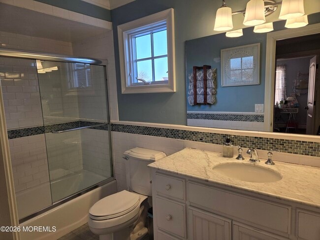 Building Photo - 1518 Laguna Dr