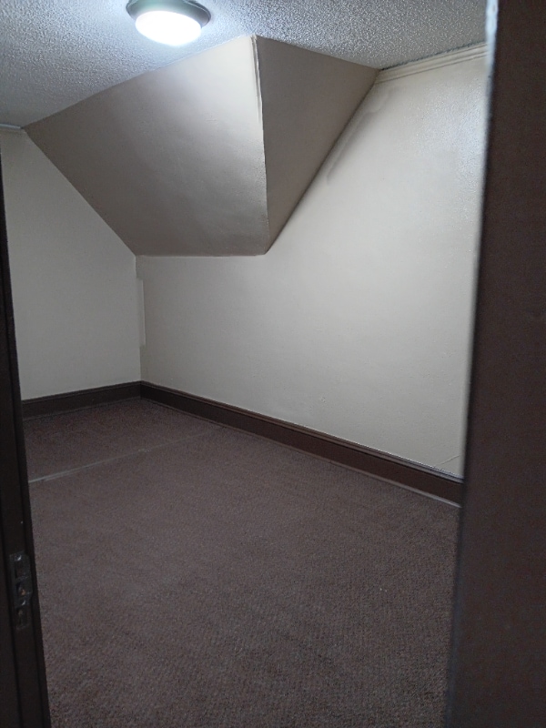 Building Photo - 1211 N 13th St