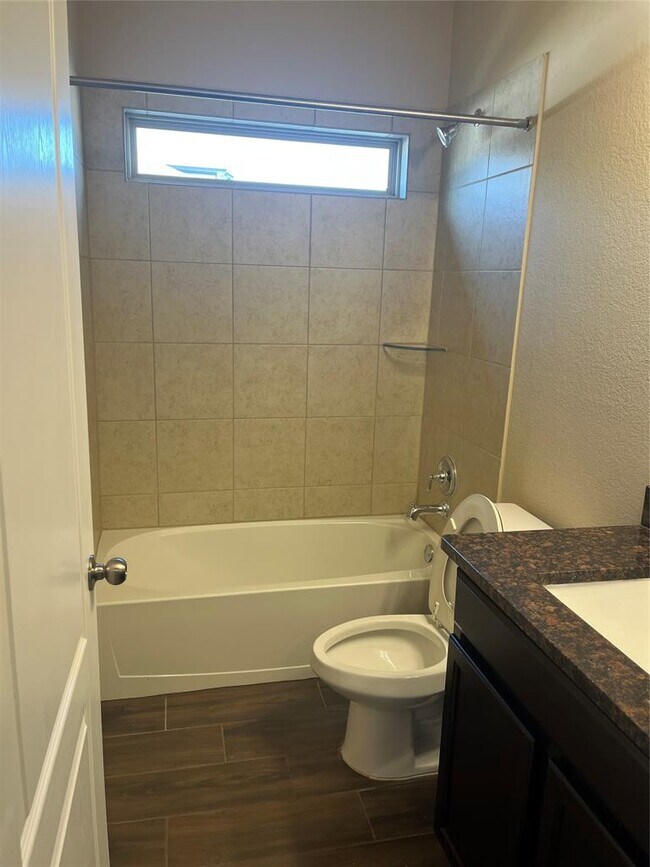 Building Photo - 200 Scenic Hills Cir