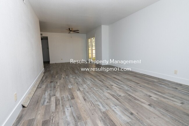 Building Photo - Charming 2 Bed Two Bath Duplex