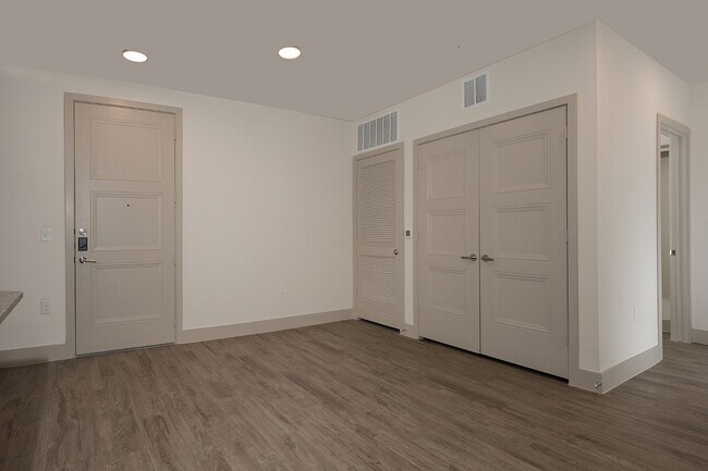 Building Photo - 8900 Six Pines Dr