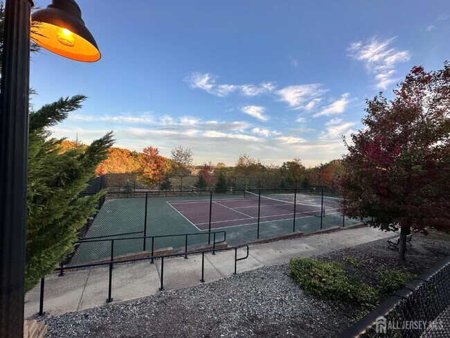 Building Photo - 6406 Fernandez Ct