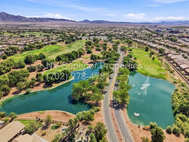 Building Photo - SE!! Stallion Mountain!! Gated!!! Single Story Home!! No Carpets!!! Covered patio!! Water Conditi...