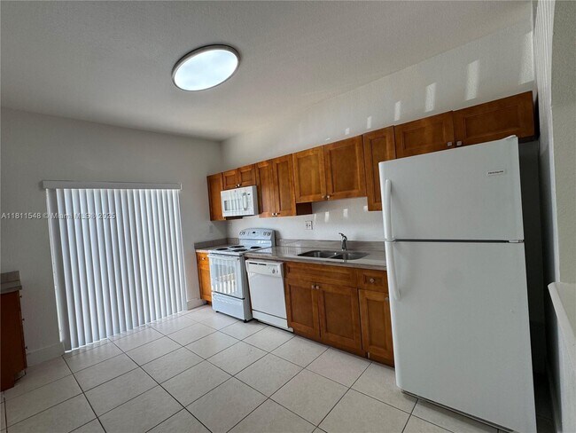 Building Photo - 6912 NW 179th St