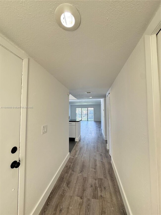 Building Photo - 16215 Saddle Club Rd