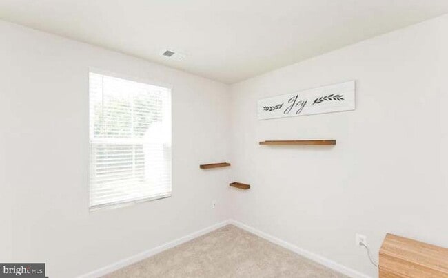 Building Photo - 291 Sage Cir