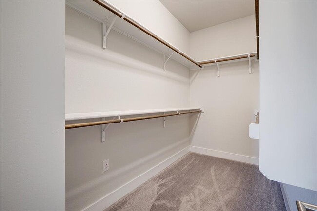 Building Photo - 12606 Red Sparrow St