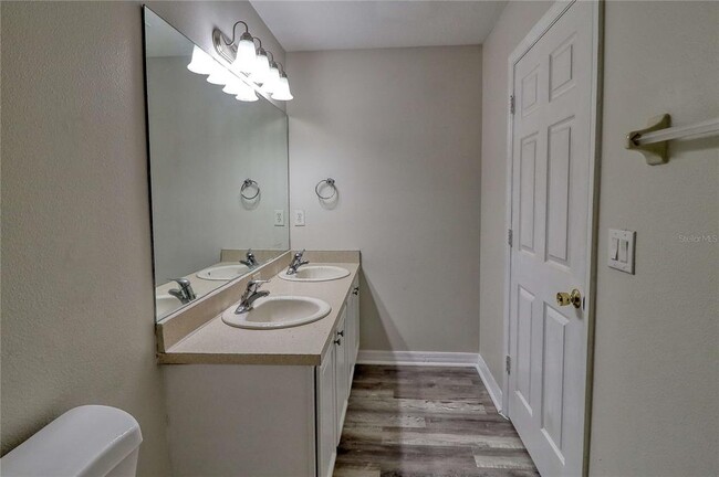 Building Photo - 8509 Broken Willow Ct