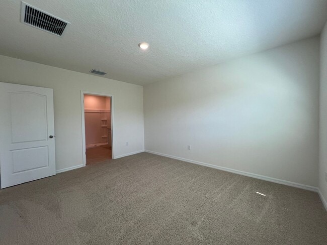 Building Photo - Brand New! 4 Bedroom, 2 Bathroom home in t...