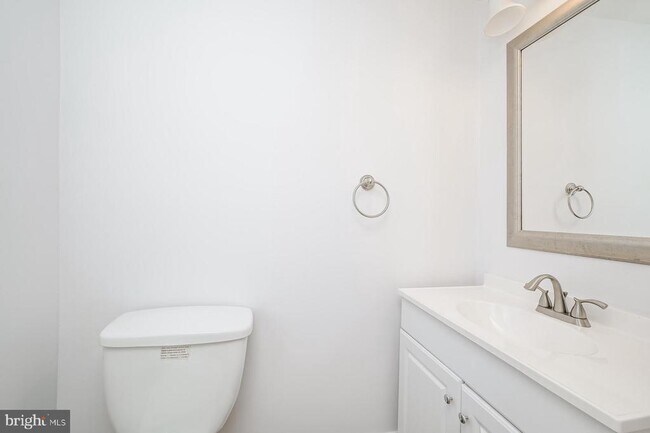 Building Photo - 23 N Patterson Park Ave