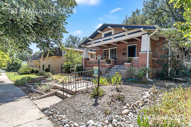 Building Photo - 323 E Magnolia St