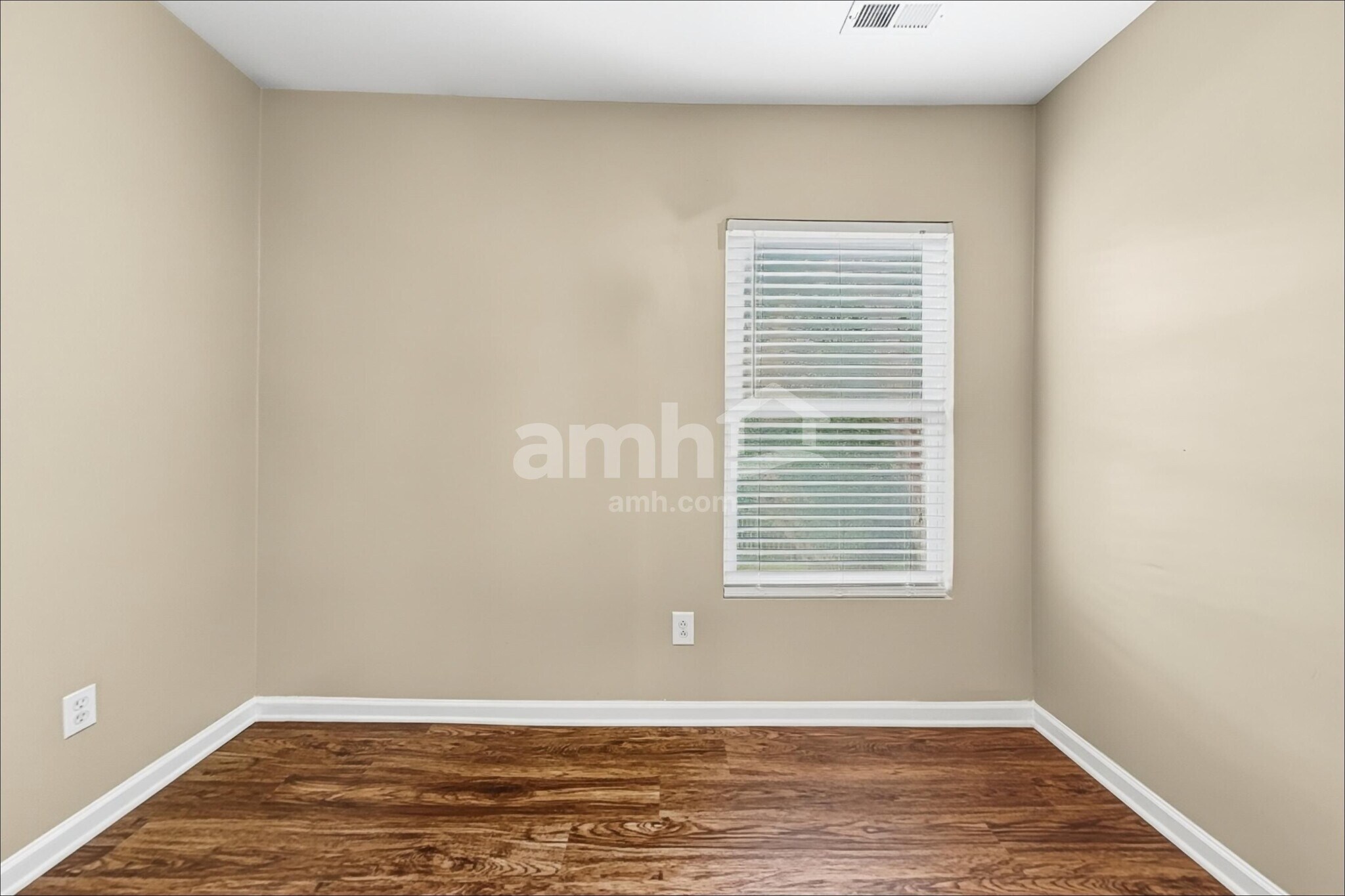 Building Photo - 148 Bellfare Dr