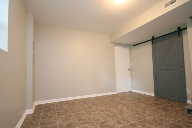 Building Photo - 3126 Las Animas Ave NW