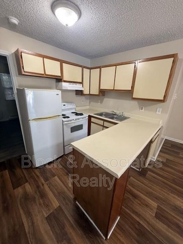 Building Photo - 119 Reece Ct