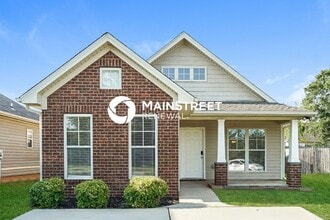 Building Photo - 3 Bedroom Pet-Friendly Home in Calera, AL with Main Street Renewal