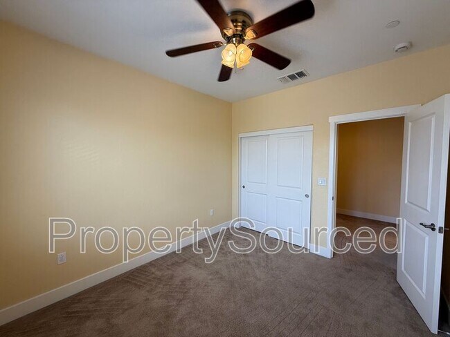 Building Photo - 18517 Admiral Way