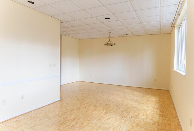 Building Photo - 75 Liberty Ave