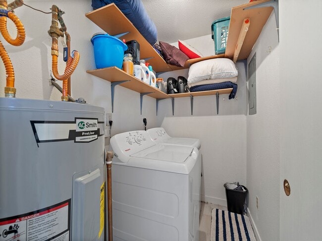 Building Photo - Adorable 2 Bedroom, 1 Bathroom Updated Home in Cheyenne!