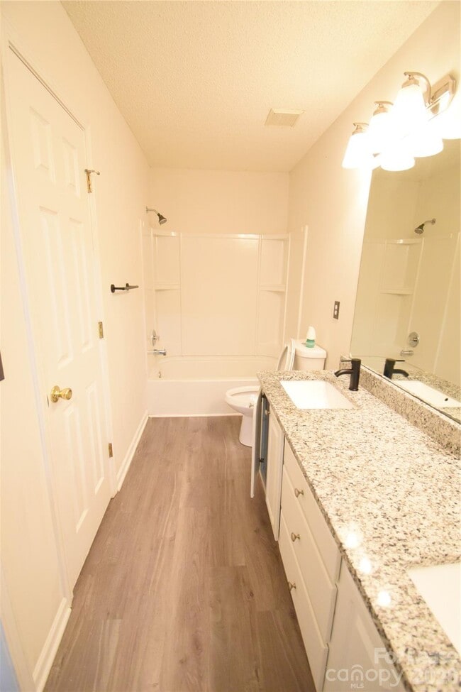 Building Photo - 12563 Bluestem Ln