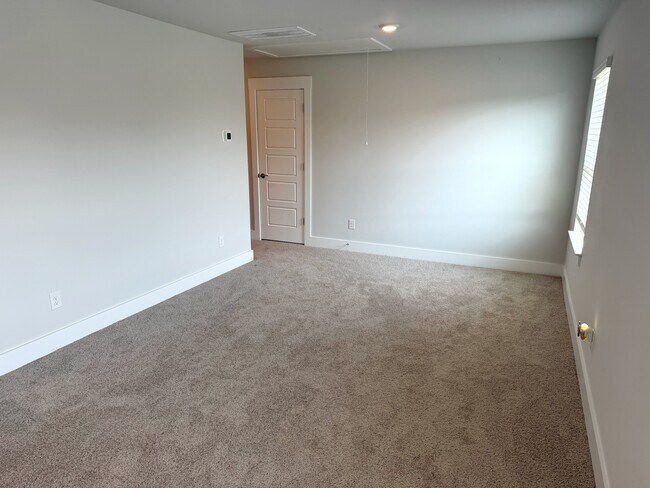 Building Photo - 229 Red Vineyard Wy