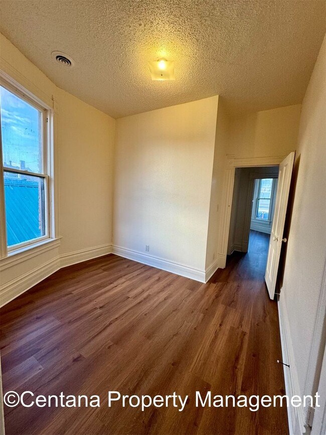 Building Photo - 732-732 W Granite St