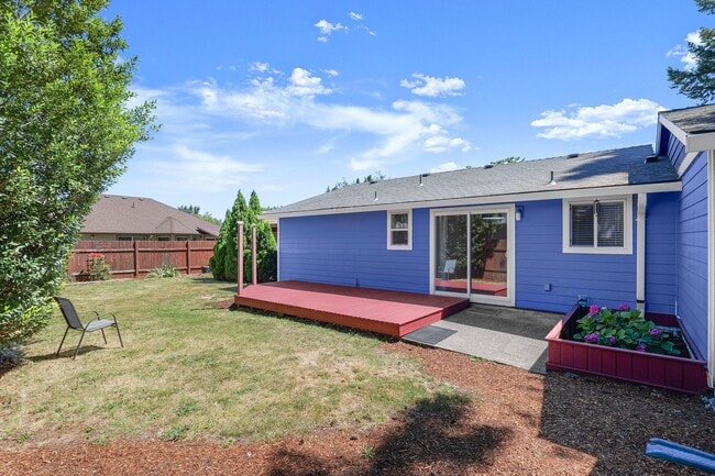 Building Photo - Updated 3Bed/2Bath single story ranch