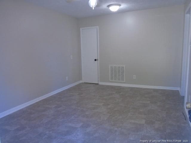 Building Photo - 4967 Fieldcrest Dr