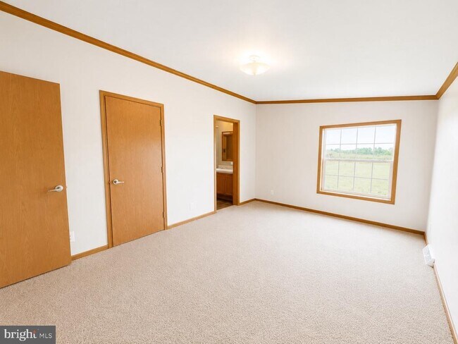 Building Photo - 3073 Table Rock Rd