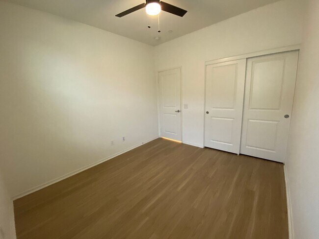 Building Photo - 3 bed, 3.5bath wihtin The Pacific Ridge Community in Oceanside