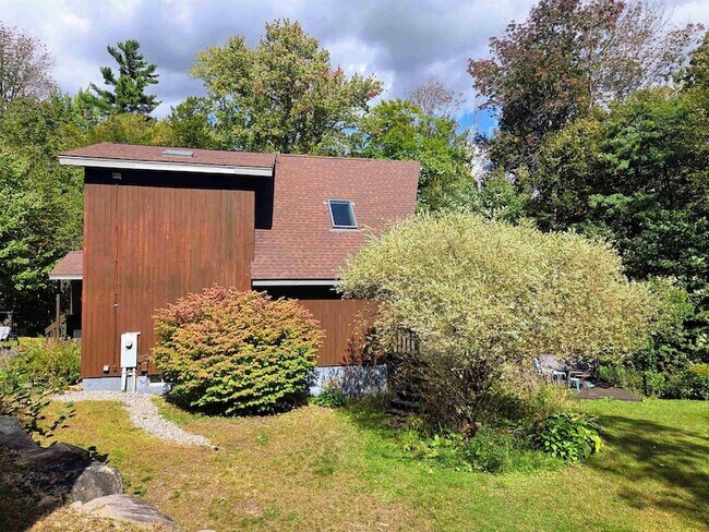 Building Photo - 10 Bull Moose Rd