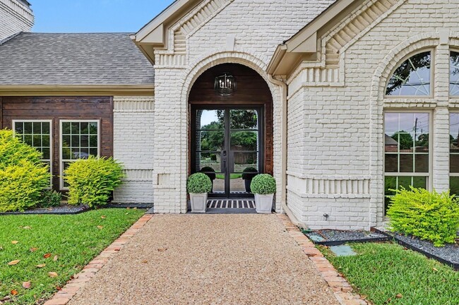Building Photo - 17327 Davenport Rd