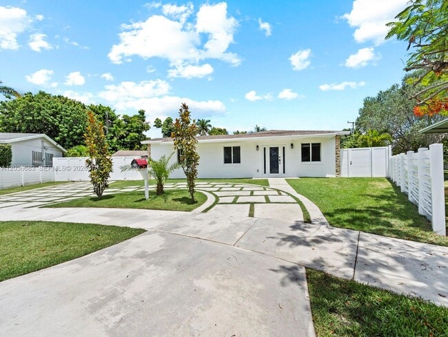 Building Photo - 19715 SW 99th Pl