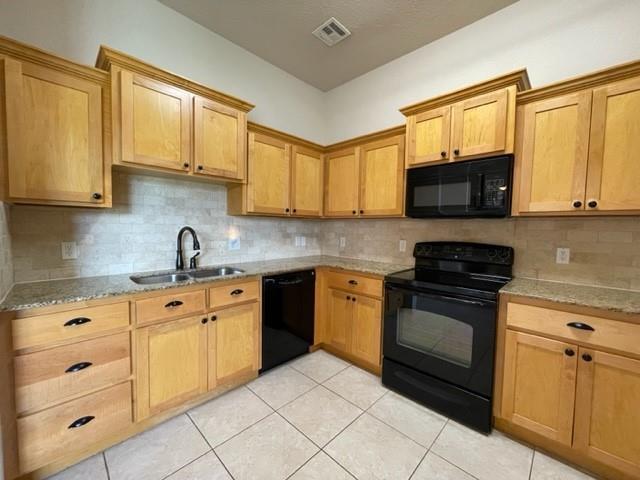 Building Photo - 804 Beechwood Way
