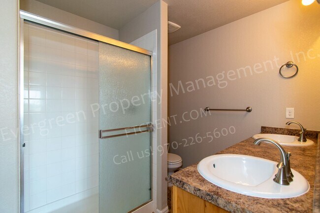 Building Photo - 2802 Exmoor Ln