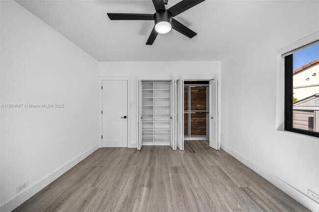 Building Photo - 861 NE 74th St