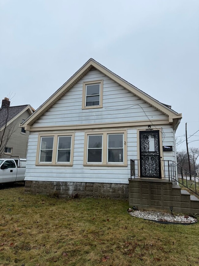 Building Photo - 3bd Single Cash Pay/Section 8