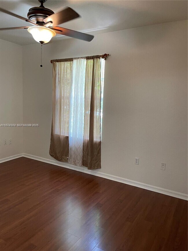 Building Photo - 6312 W Sample Rd