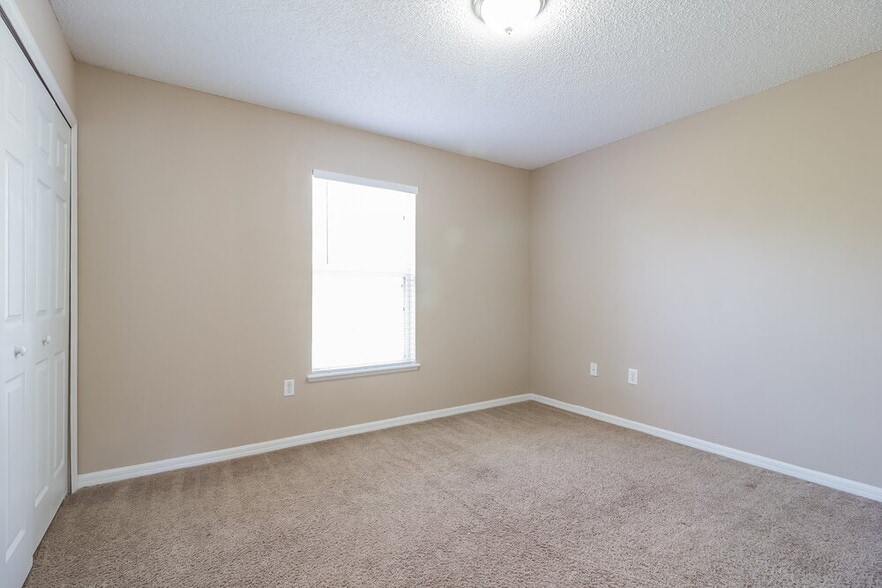 Building Photo - 1113 Benan Ct