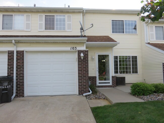 Primary Photo - 3701 Brook Ridge Ct
