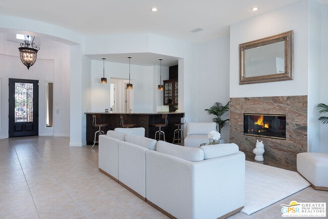 Building Photo - 45 Vista Encantada