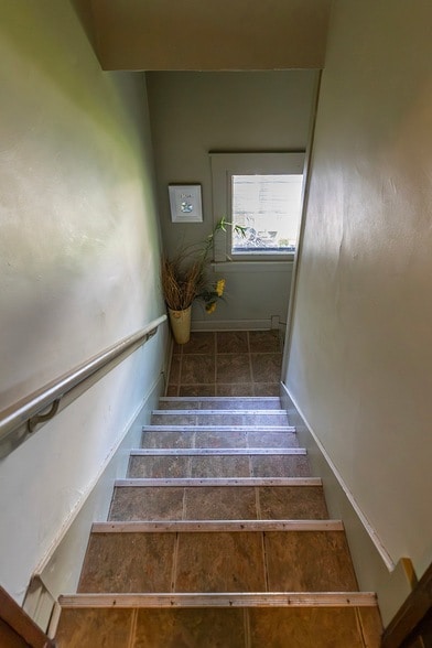 Building Photo - 202 Ridgeland Ave