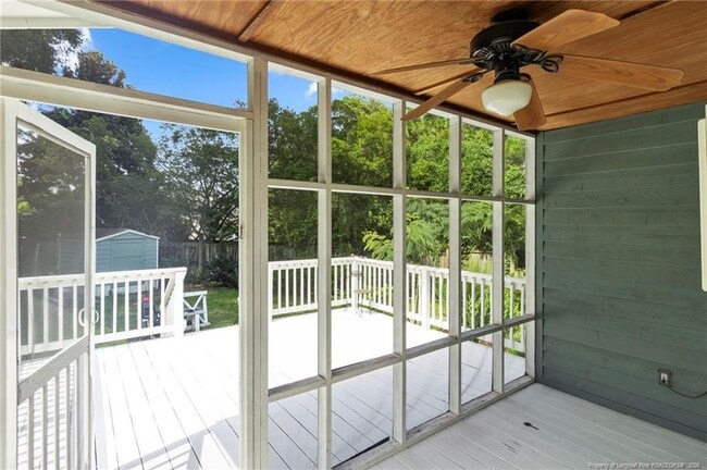 Building Photo - 2219 Westdale Dr