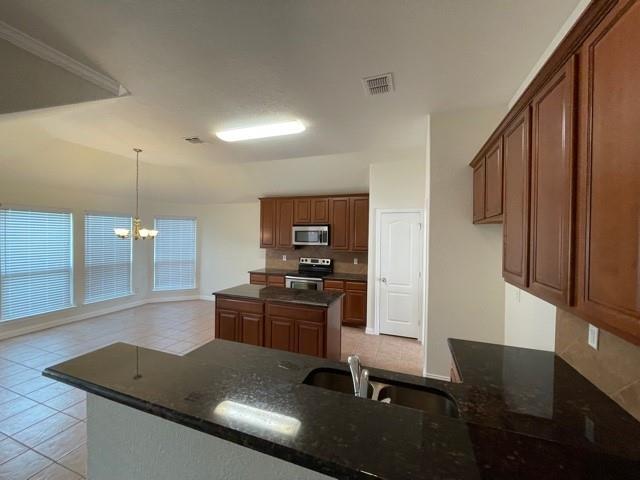 Building Photo - 1601 White Willow Ln