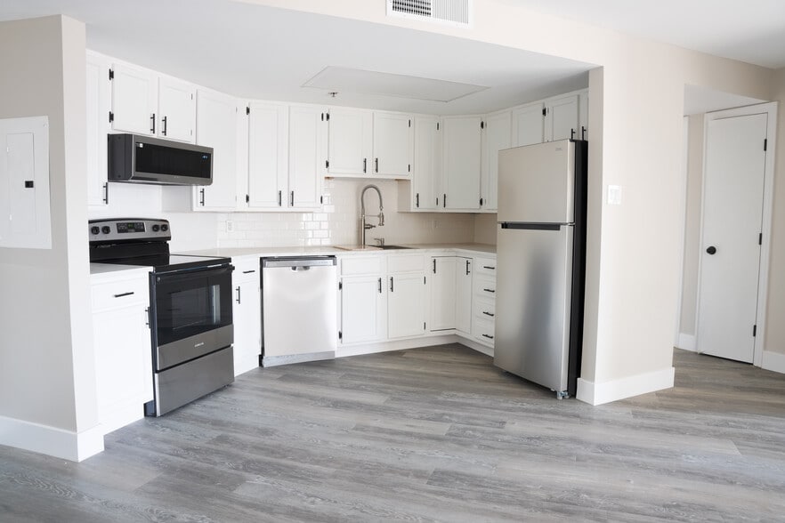 Building Photo - The LUXE Residences of Aurora 55+ Community