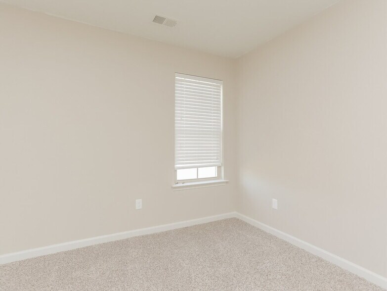 Building Photo - 8078 Baron Dr