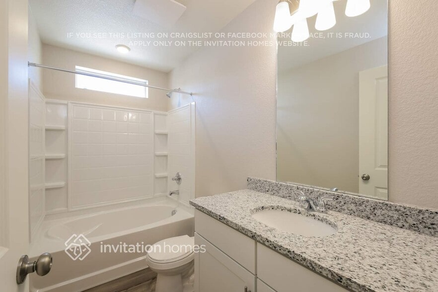 Building Photo - 3374 Pearwood Dr